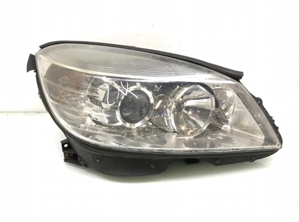 Фара правая для Mercedes C W204, 2008 г. 2.2 CDi дизель б/у