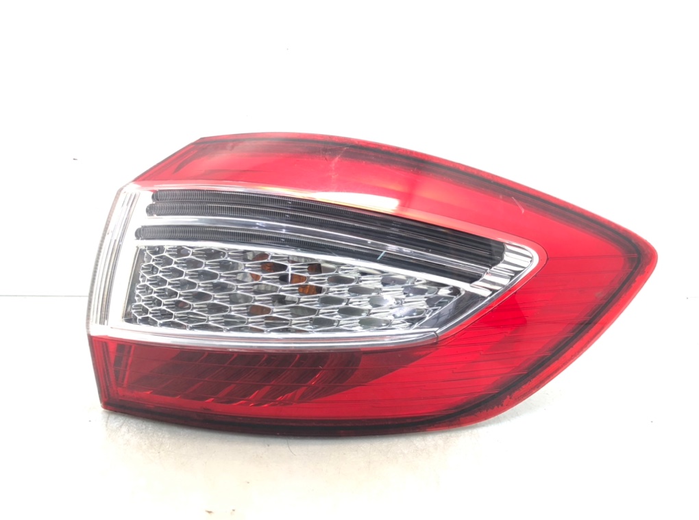 Фонарь задний правый для Ford Mondeo, 2011 г. 2.0 TDCi дизель б/у
