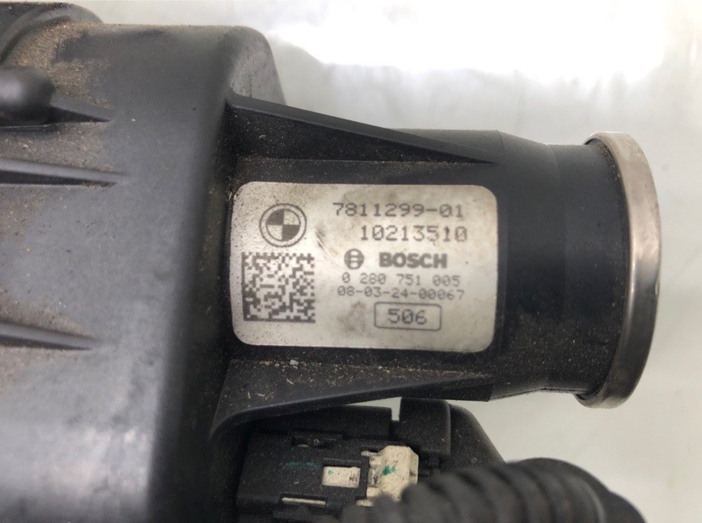 Коллектор впускной для BMW 3 E90/E91/E92/E93, 2008 г. 2.0 TD дизель б/у — фото 7