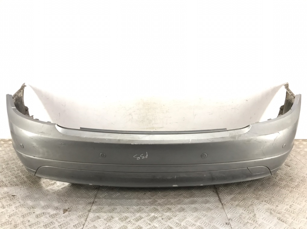 Бампер задний для Mercedes C W204, 2008 г. 2.2 CDi дизель б/у