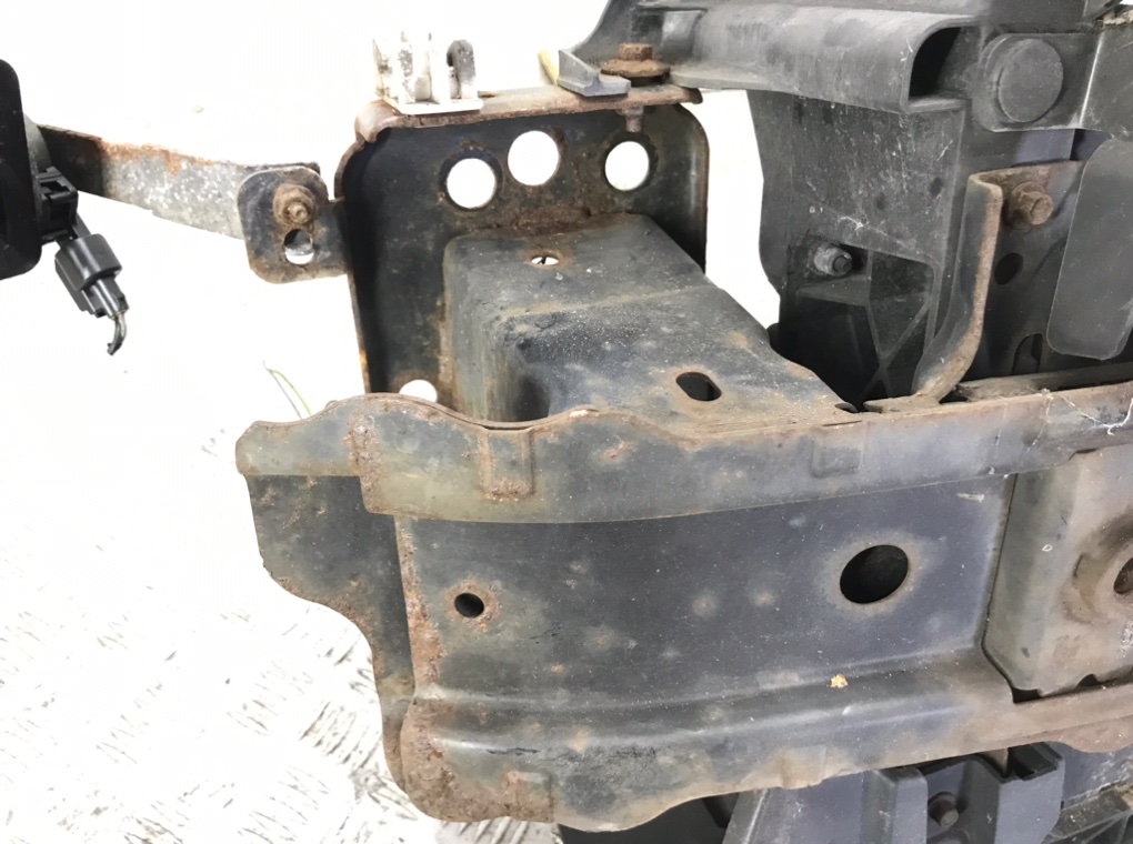 Панель передняя (телевизор) для Ford Fiesta, 2009 г. 1.4 TDCi дизель б/у — фото 8