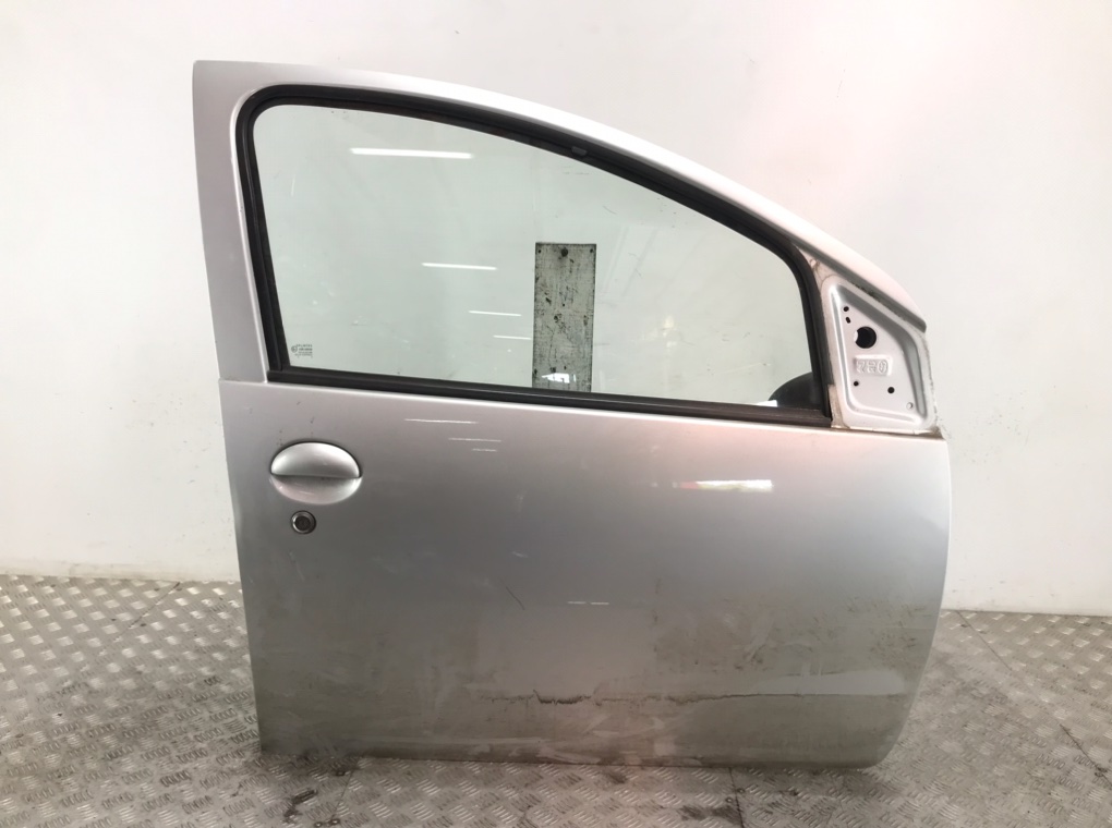 Дверь передняя правая для Toyota Aygo, 2008 г. 1.0 i бензин б/у