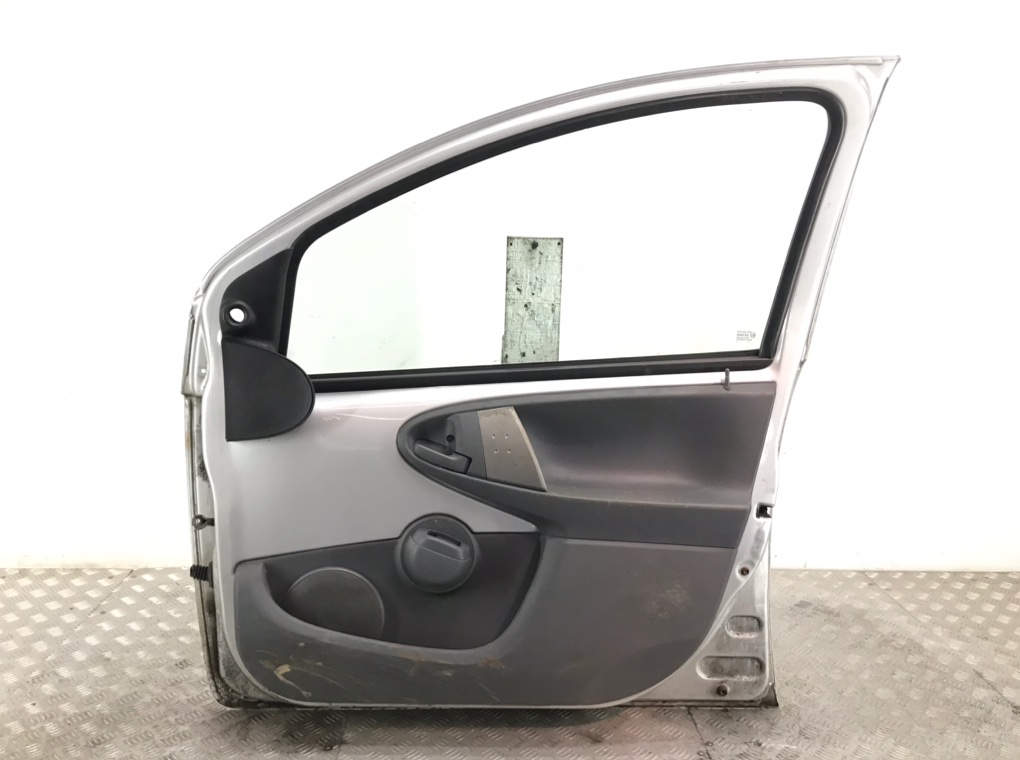 Дверь передняя правая для Toyota Aygo, 2008 г. 1.0 i бензин б/у — фото 3