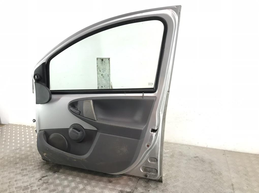 Дверь передняя правая для Toyota Aygo, 2008 г. 1.0 i бензин б/у — фото 5