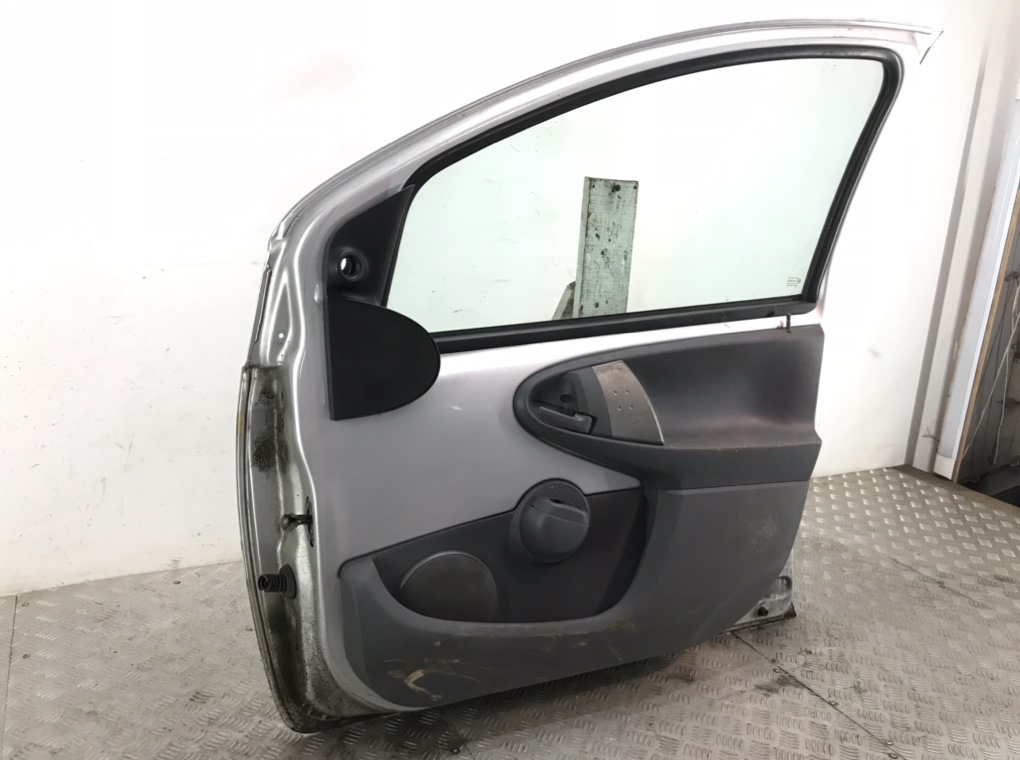 Дверь передняя правая для Toyota Aygo, 2008 г. 1.0 i бензин б/у — фото 6