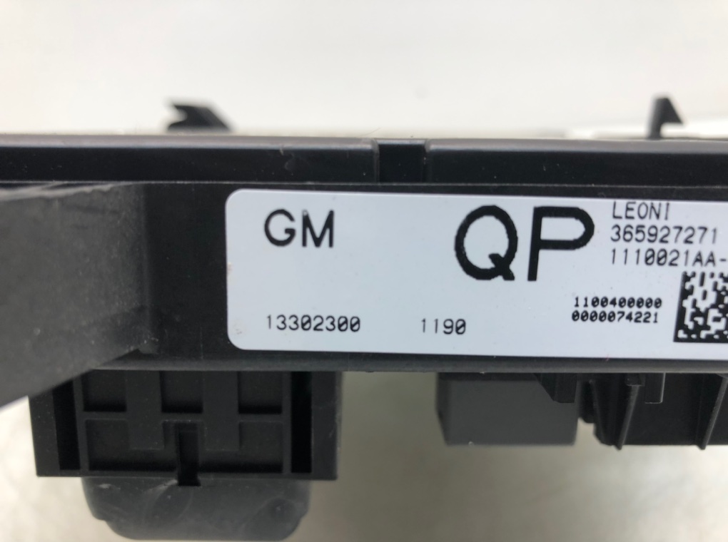 Блок предохранителей для Opel Astra, 2010 г. 1.3 CDTi дизель б/у — фото 7