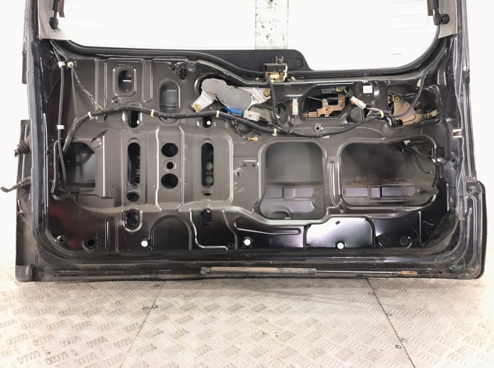 Крышка багажника для Honda CR-V, 2003 г. 2.0 бензин б/у — фото 4