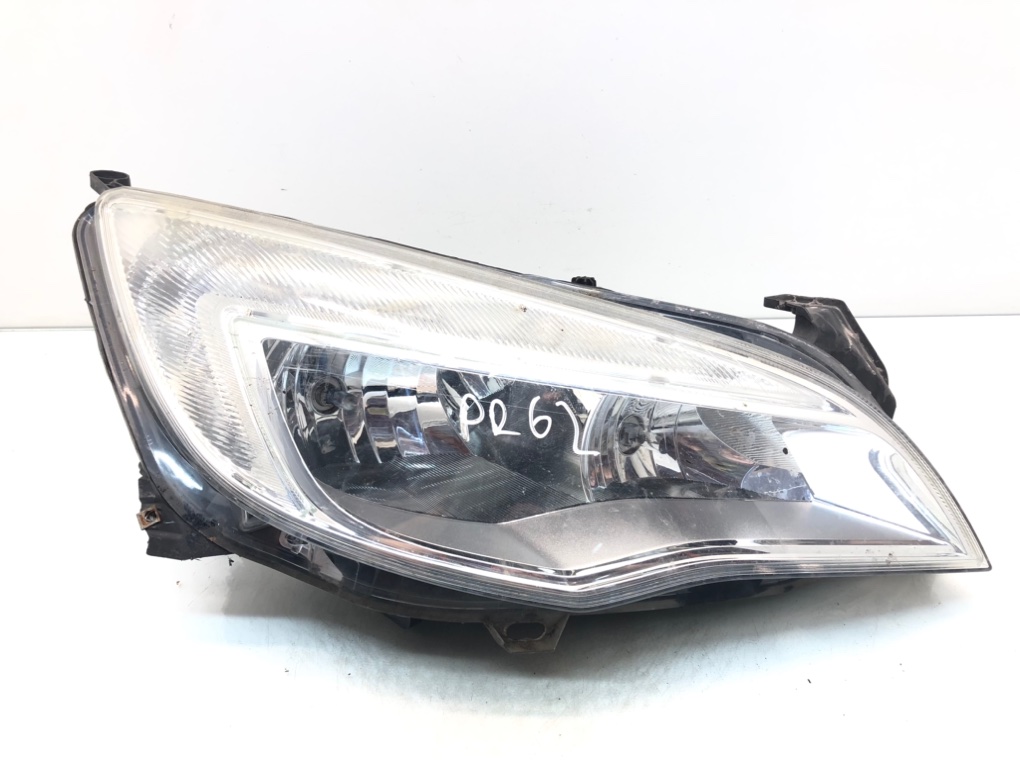 Фара правая для Opel Astra, 2010 г. 1.3 CDTi дизель б/у