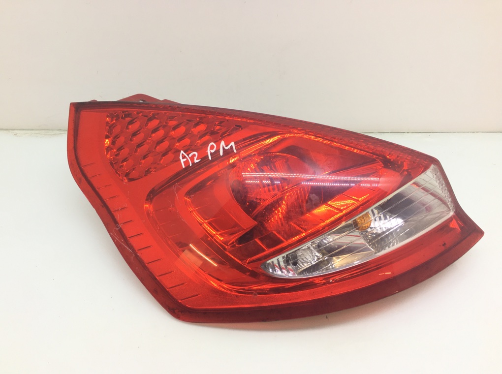 Фонарь задний левый для Ford Fiesta, 2011 г. 1.6 i бензин б/у