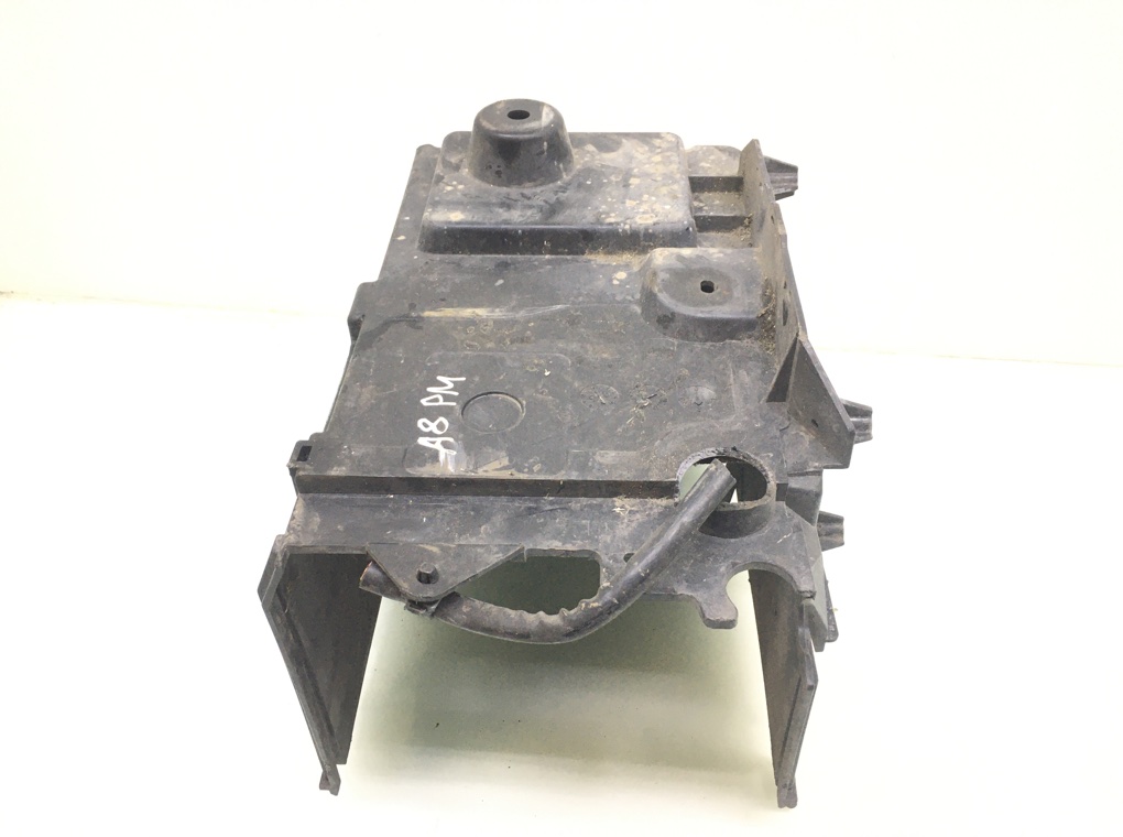 Полка аккумулятора для Mazda 5, 2006 г. 1.8 i бензин б/у — фото 4