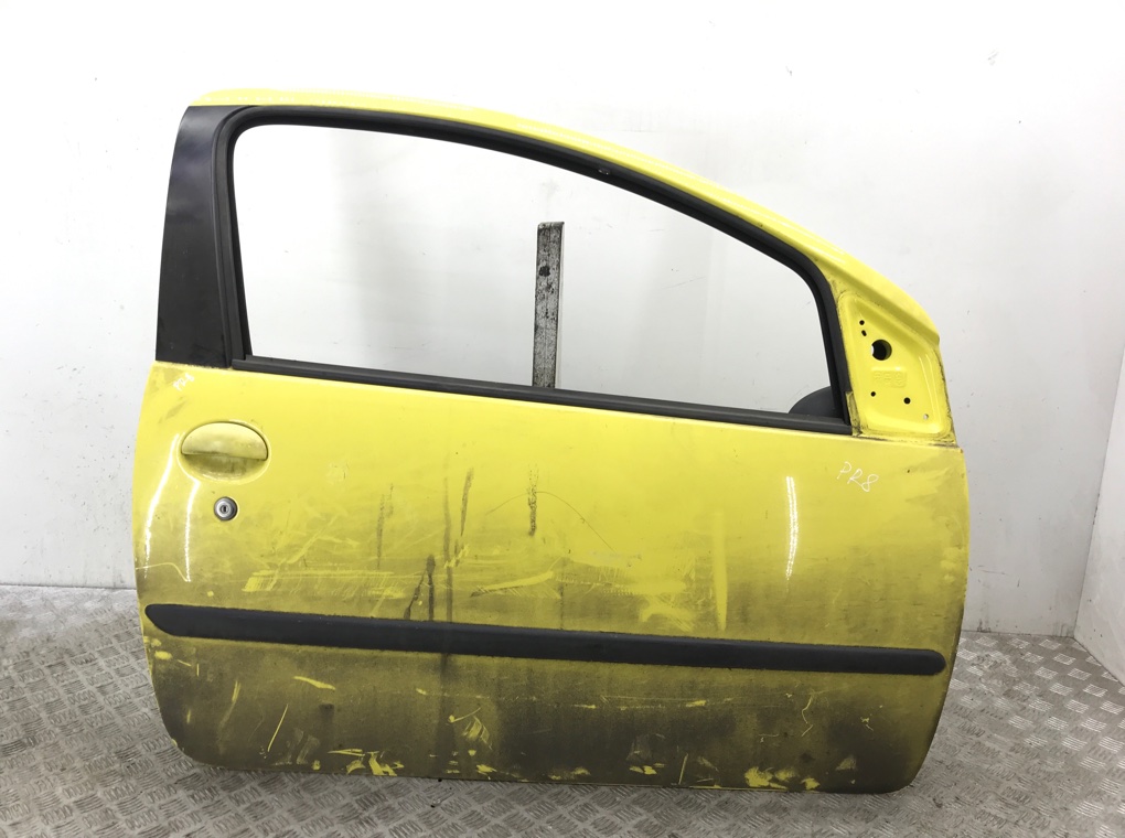 Дверь передняя правая для Peugeot 107, 2007 г. 1.0 i бензин б/у