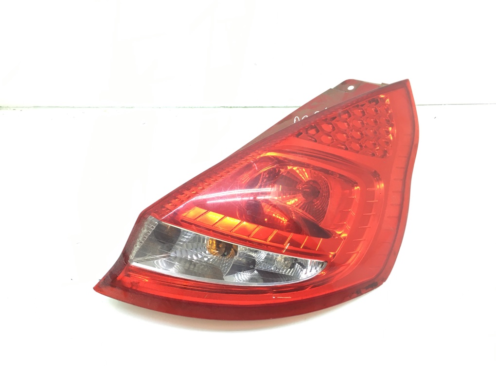 Фонарь задний правый для Ford Fiesta, 2011 г. 1.6 i бензин б/у