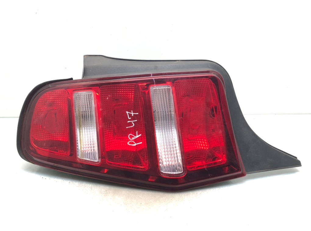 Фонарь задний левый для Ford Mustang, 2009 г. 4.6 i бензин б/у