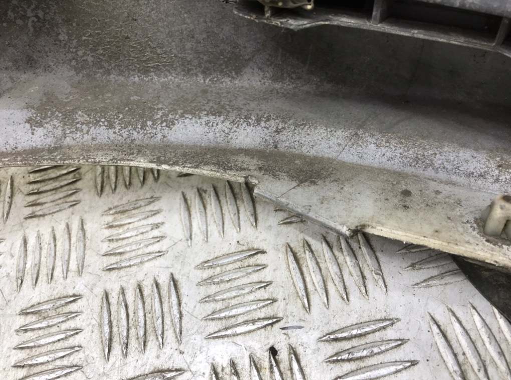 Бампер передний для Toyota Aygo, 2012 г. 1.0 i бензин б/у — фото 16