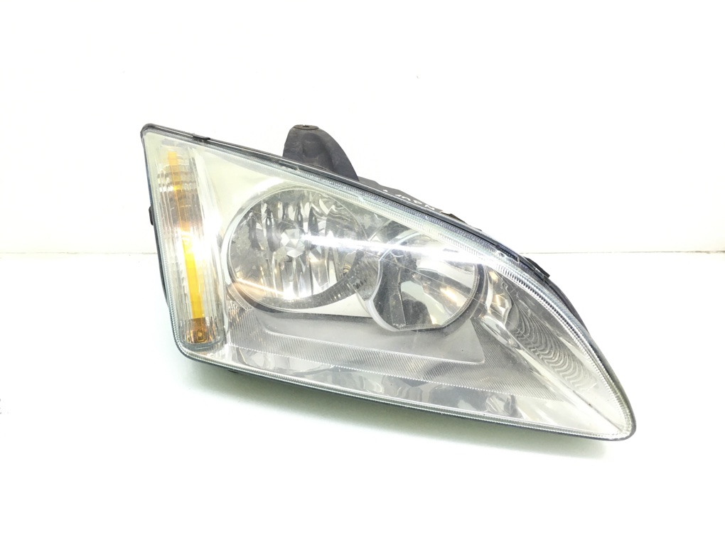 Фара правая для Ford Focus, 2006 г. 1.6 i бензин б/у