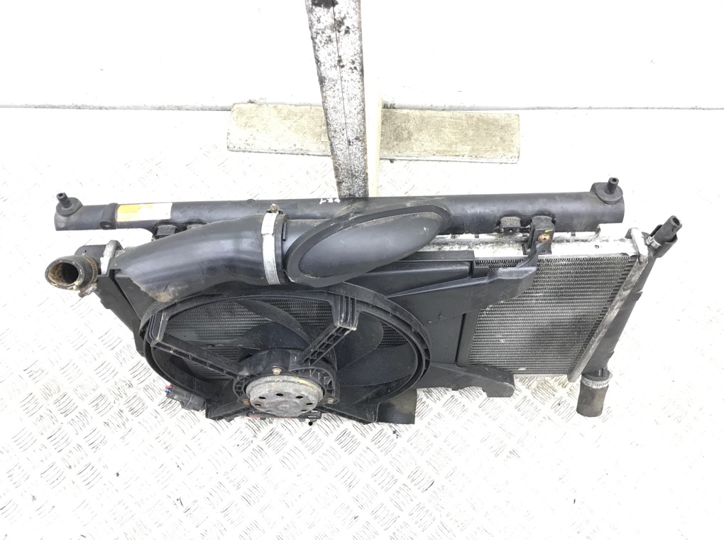 Кассета радиаторов для Volvo S40, 2004 г. 1.9 Di дизель б/у — фото 2