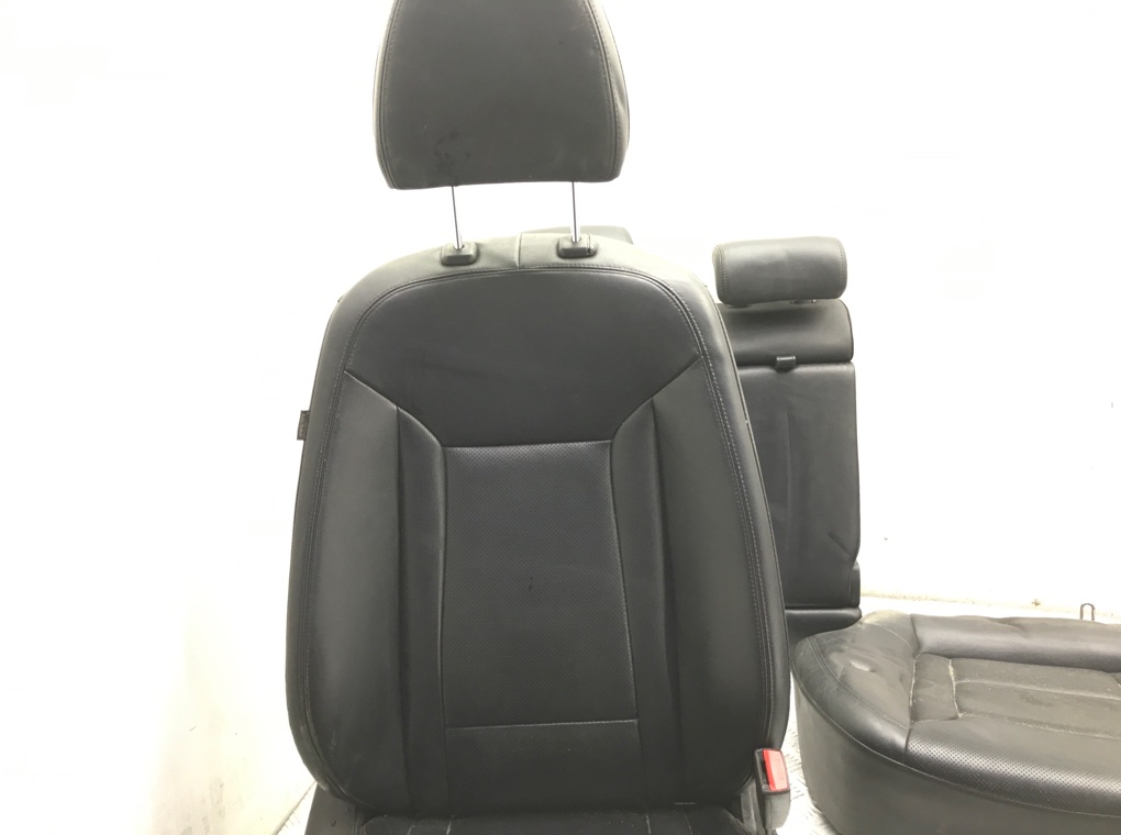 Салон (комплект сидений) для Hyundai i40, 2016 г. 1.7 CRDi дизель б/у — фото 8