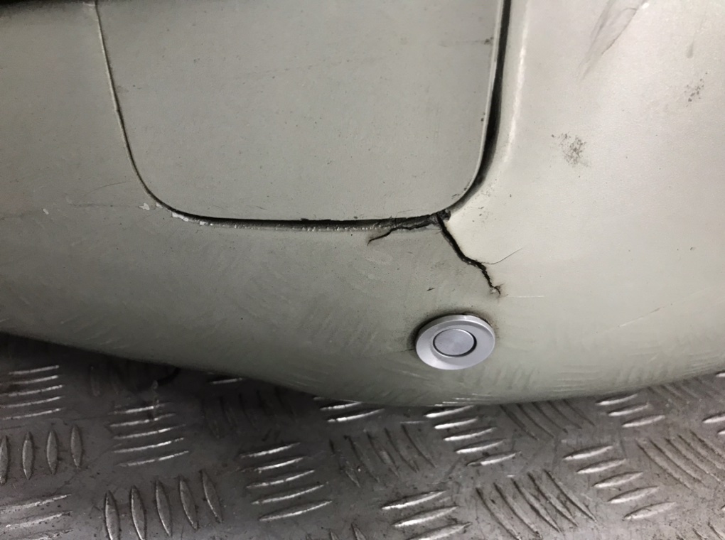 Бампер задний для Peugeot 407, 2006 г. 2.0 HDi дизель б/у — фото 7