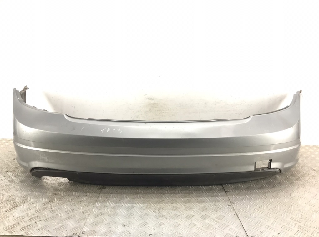 Бампер задний для Mercedes C W204, 2008 г. 2.2 CDi дизель б/у