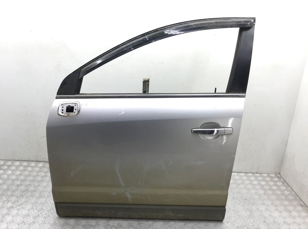 Дверь передняя левая для Opel Antara, 2009 г. 2.0 CDTi дизель б/у