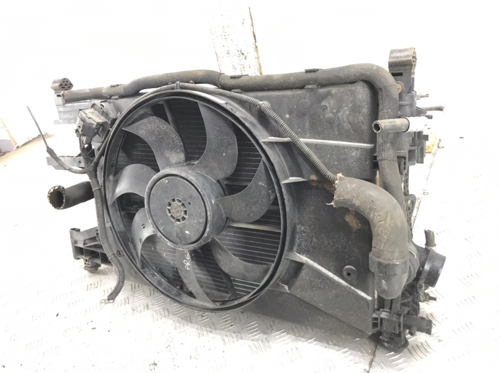 Кассета радиаторов для Opel Astra, 2010 г. 1.3 CDTi дизель б/у — фото 3
