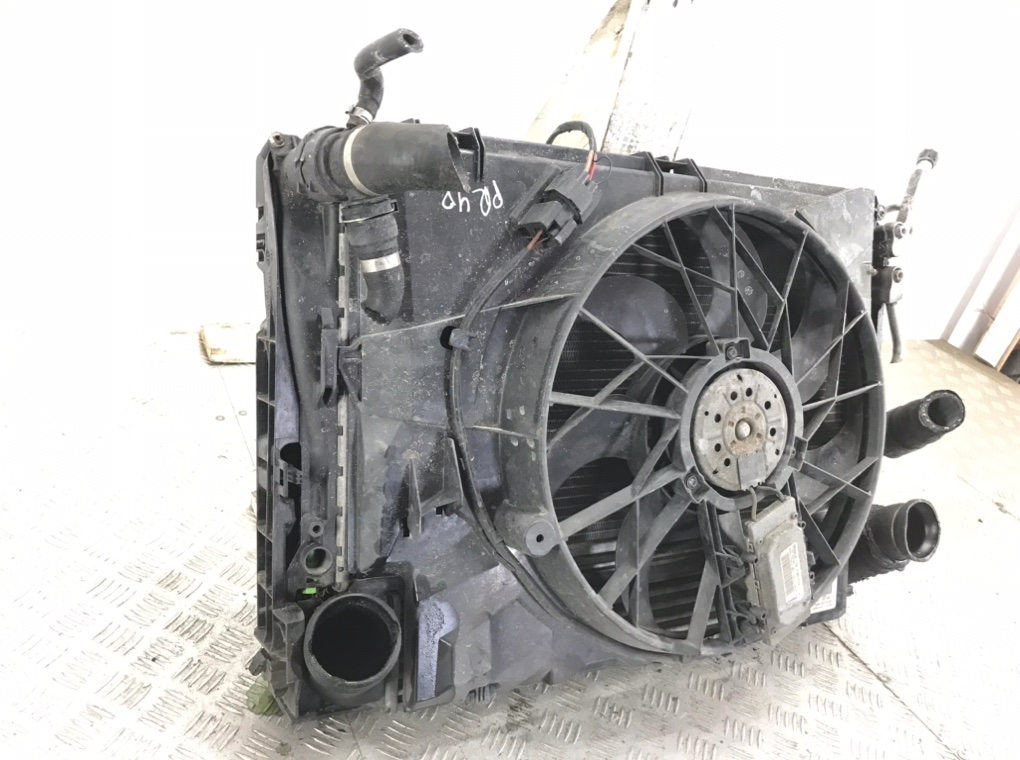 Кассета радиаторов для BMW 1 E87/E81/E82/E88, 2009 г. 2.0 TD дизель б/у — фото 4