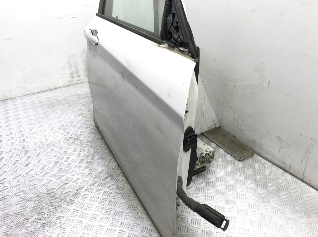 Дверь передняя правая для BMW 1 F20/F21, 2013 г. 2.0 TD дизель б/у — фото 3