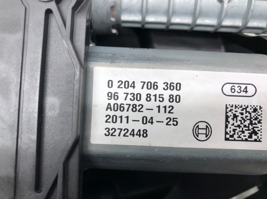 Электроручник для Peugeot 5008, 2011 г. 1.6 HDi дизель б/у — фото 7