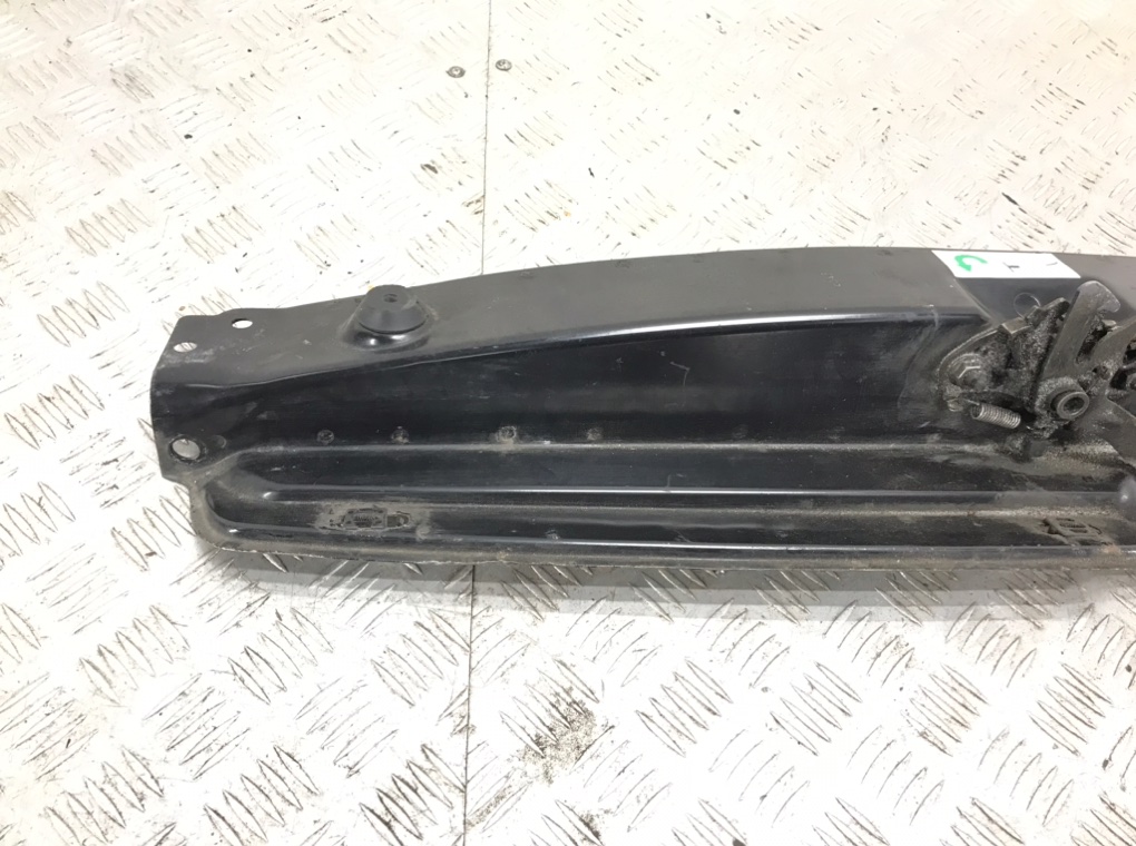 Планка под капот для Citroen Xsara Picasso, 2008 г. 1.6 i бензин б/у — фото 2