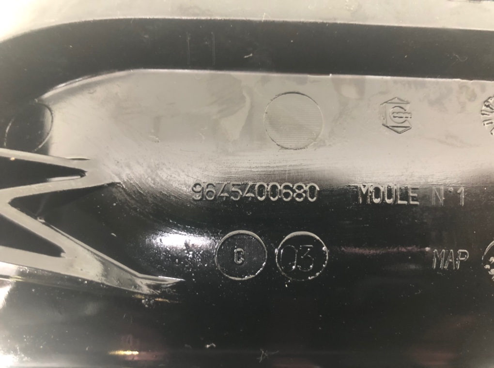 Коллектор впускной для Peugeot 207, 2006 г. 1.4 i бензин б/у — фото 5