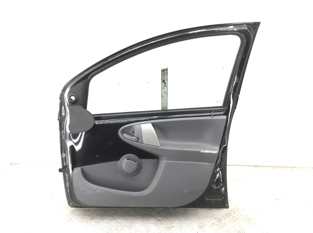 Дверь передняя правая для Toyota Aygo, 2006 г. 1.0 i бензин б/у — фото 4