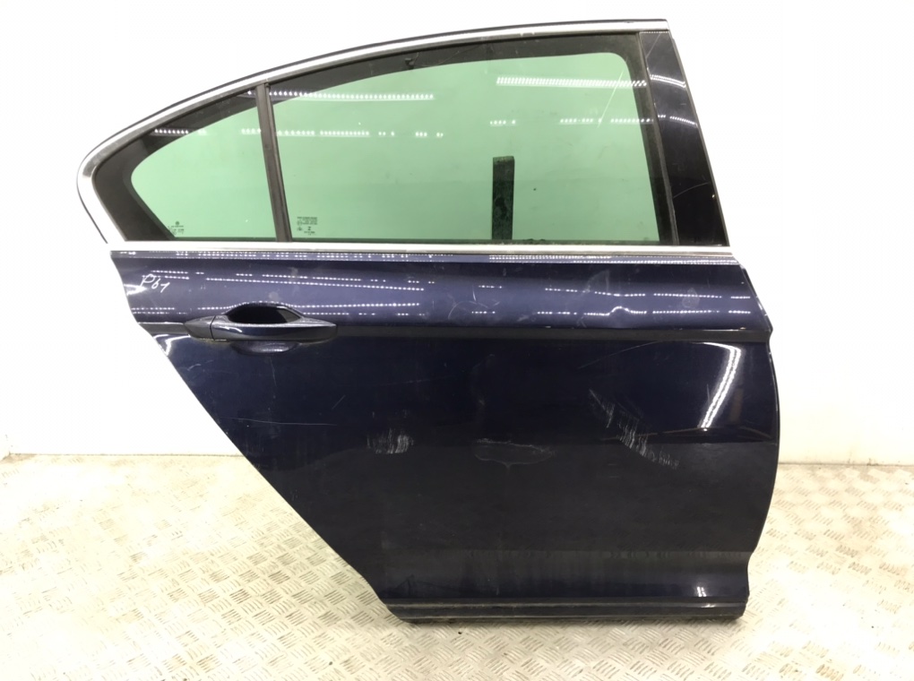 Дверь задняя правая для Volkswagen Passat, 2016 г. 1.6 TDi дизель б/у
