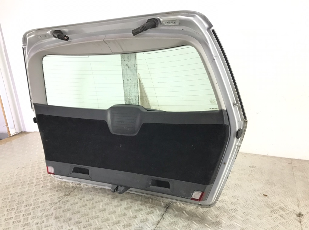 Крышка багажника для Mercedes C W204, 2008 г. 2.2 CDi дизель б/у — фото 5