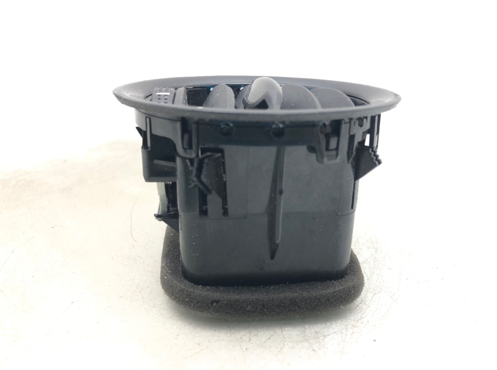 Дефлектор обдува салона для Opel Corsa, 2009 г. 1.0 i бензин б/у — фото 3