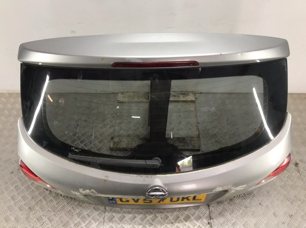 Крышка багажника для Nissan Qashqai, 2007 г. 2.0 DCi дизель б/у — фото 2