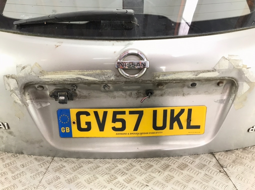 Крышка багажника для Nissan Qashqai, 2007 г. 2.0 DCi дизель б/у — фото 7