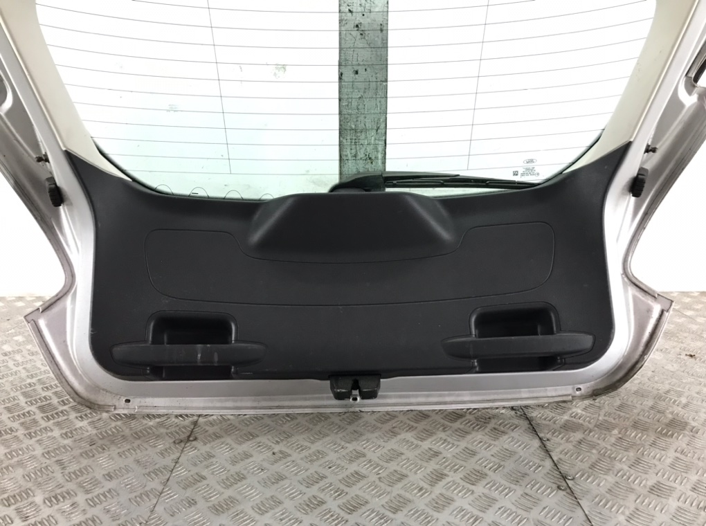 Крышка багажника для Ford Focus, 2012 г. 1.0 i бензин б/у — фото 4