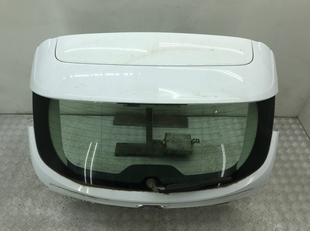 Крышка багажника для Ford Focus, 2012 г. 1.6 TDCi дизель б/у — фото 2