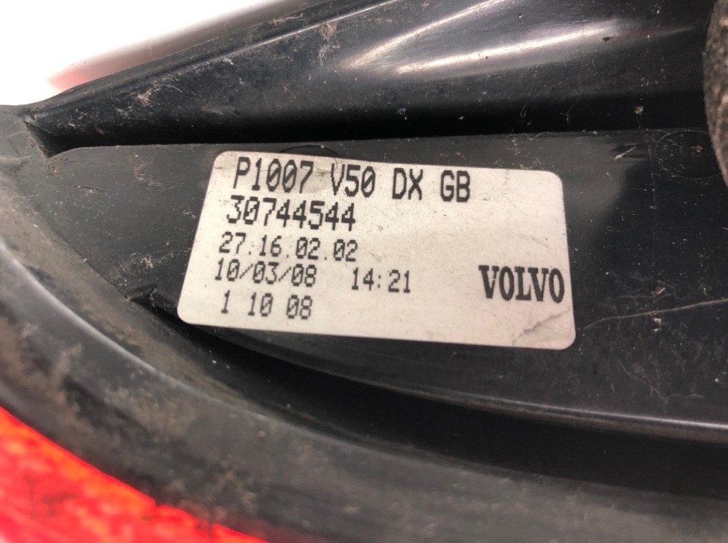 Фонарь задний правый для Volvo V50, 2008 г. 2.0 TD дизель б/у — фото 5