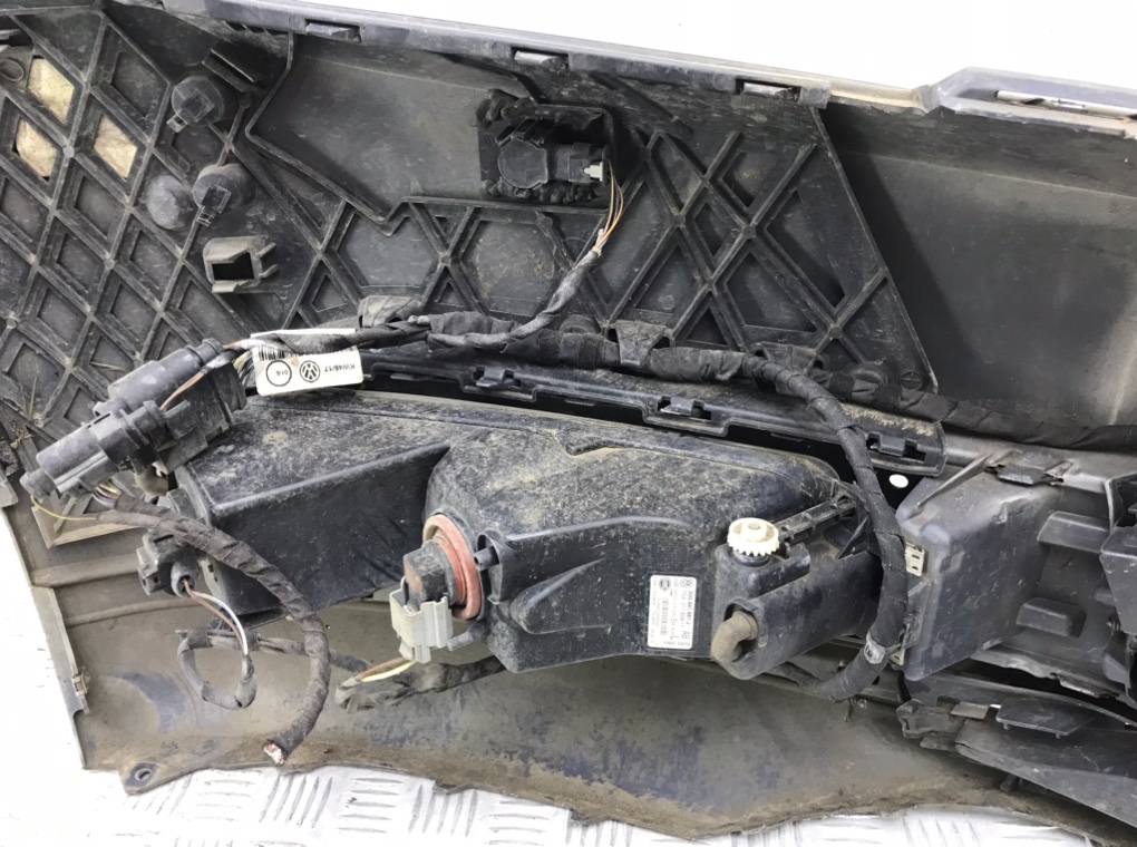 Бампер передний для Volkswagen Passat, 2016 г. 1.6 TDi дизель б/у — фото 16