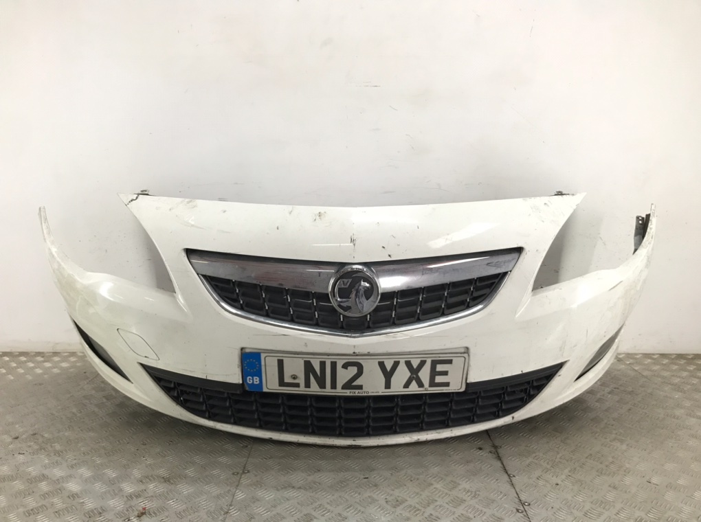 Бампер передний для Opel Astra, 2012 г. 1.7 CDTi дизель б/у