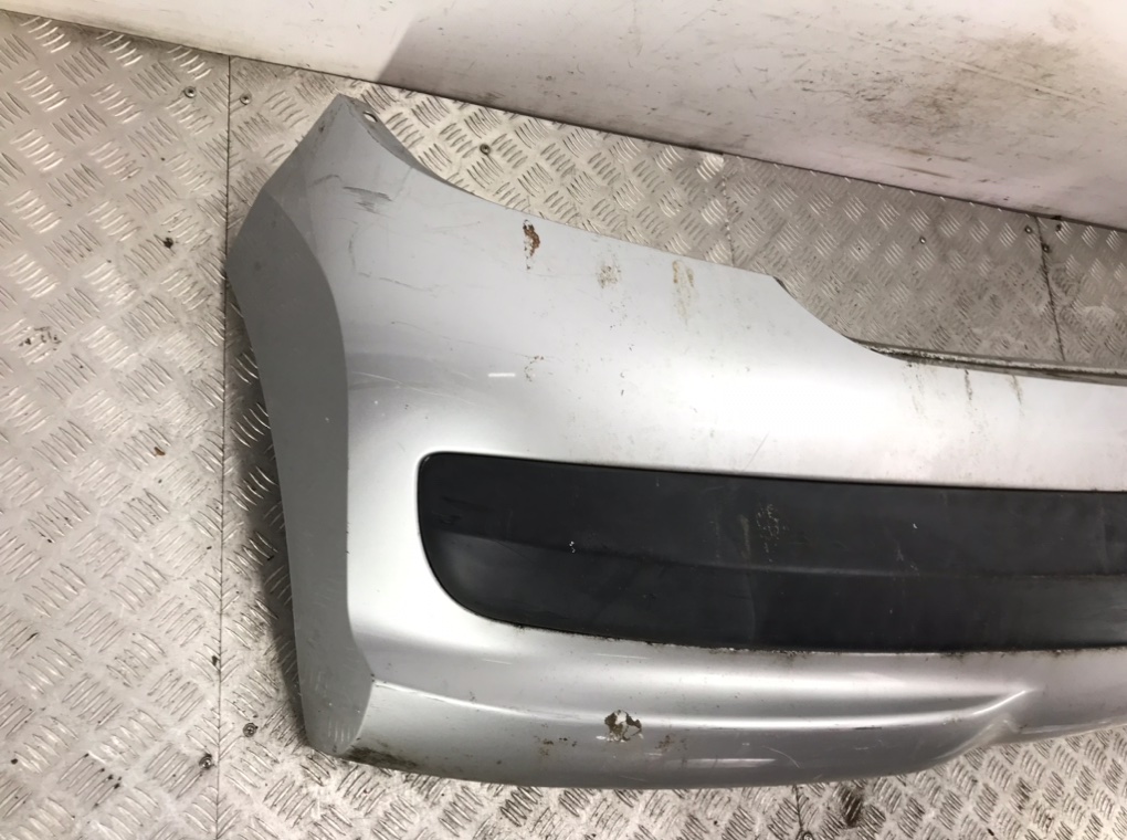 Бампер задний для Peugeot 207, 2010 г. 1.4 i бензин б/у — фото 3
