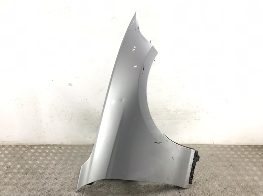 Крыло переднее правое для BMW 1 F20/F21, 2011 г. 2.0 TD дизель б/у
