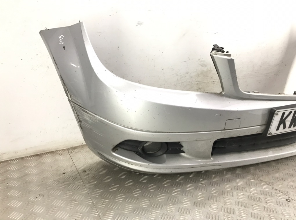 Бампер передний для Mercedes C W204, 2008 г. 2.2 CDi дизель б/у — фото 3