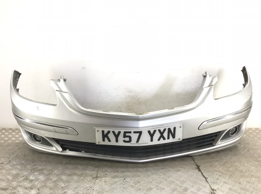 Бампер передний для Mercedes B W245, 2007 г. 2.0 CDi дизель б/у