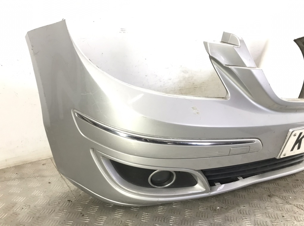 Бампер передний для Mercedes B W245, 2007 г. 2.0 CDi дизель б/у — фото 3