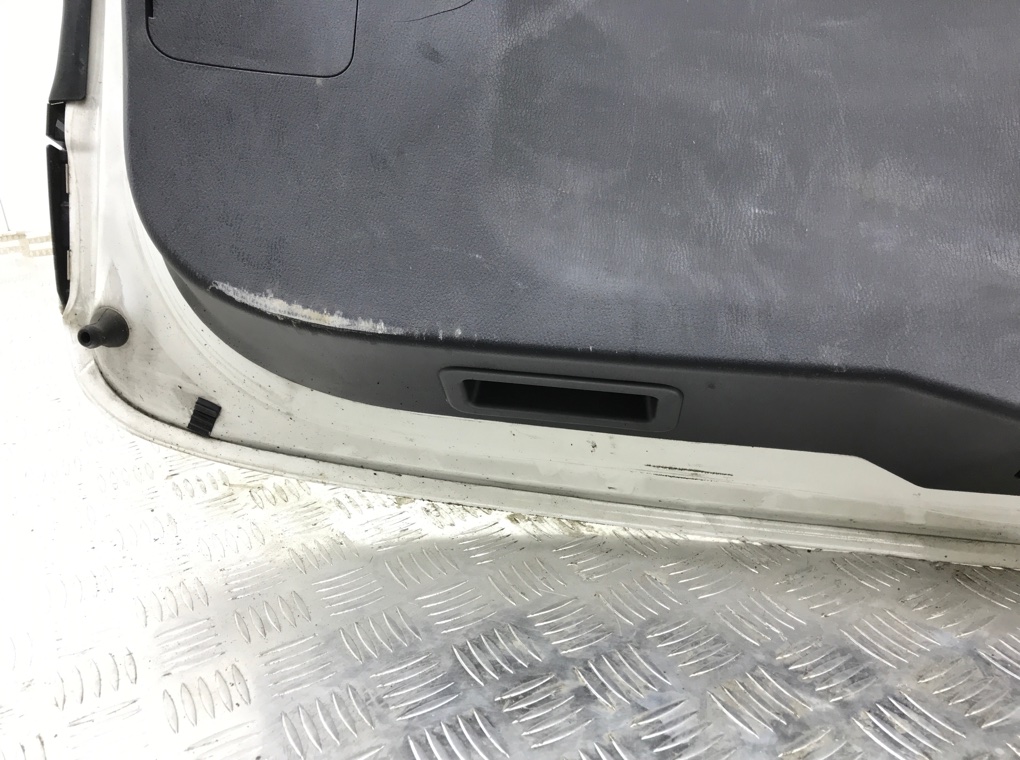 Крышка багажника для Mazda 3, 2014 г. 2.2 TD дизель б/у — фото 4