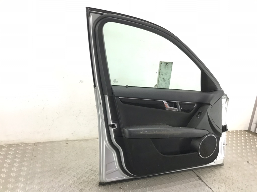 Дверь передняя левая для Mercedes C W204, 2008 г. 2.2 CDi дизель б/у — фото 6