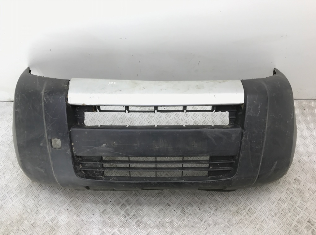 Бампер передний для Peugeot Bipper, 2010 г. 1.4 HDi дизель б/у