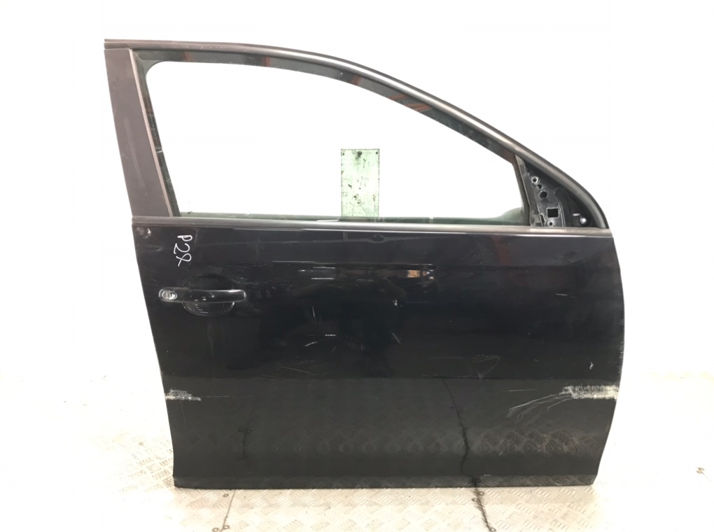 Дверь передняя правая для Volkswagen Jetta, 2006 г. 1.9 TDi дизель б/у